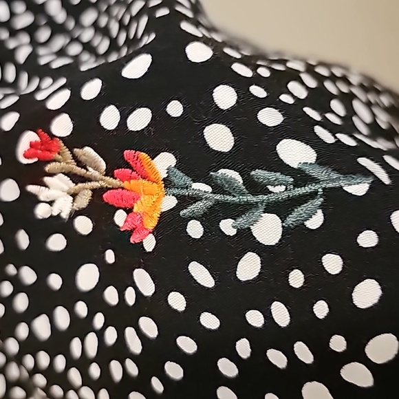 Embroidered Savanna Jane Top - Picture 4 of 8